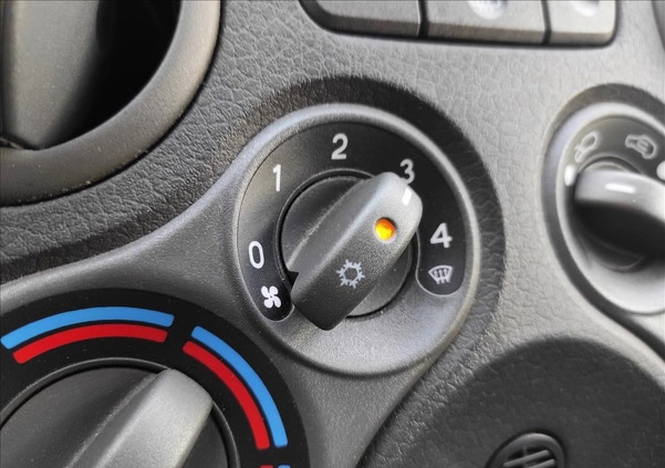 Fiat Panda cena 14900 przebieg: 78871, rok produkcji 2012 z Dynów małe 137